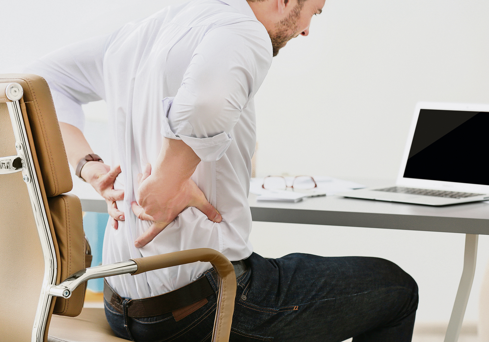 De ce scaunul de birou cauzeaza dureri de spate?