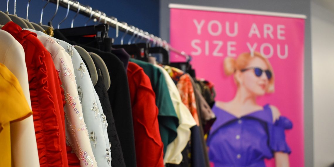 Bazar online cu haine angro pentru magazinele online si offline