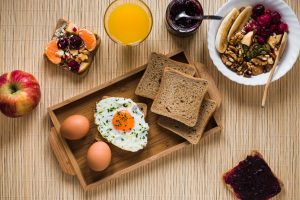 TOP 7 alimente BIO pe care să le integrezi la micul dejun