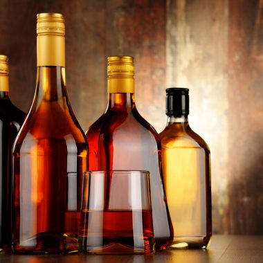 Cum să selectezi sticlele potrivite în funcție de tipul de alcool
