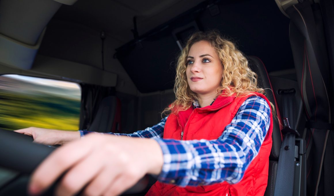 Cum pot urmări șoferul în timp real la transport colete pe ruta Belgia România?