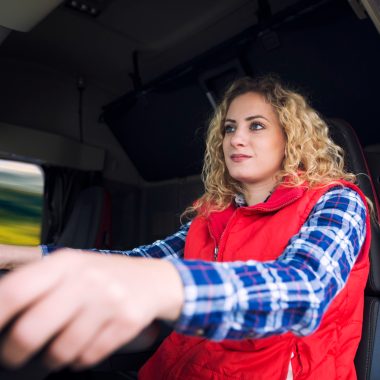 Cum pot urmări șoferul în timp real la transport colete pe ruta Belgia România?